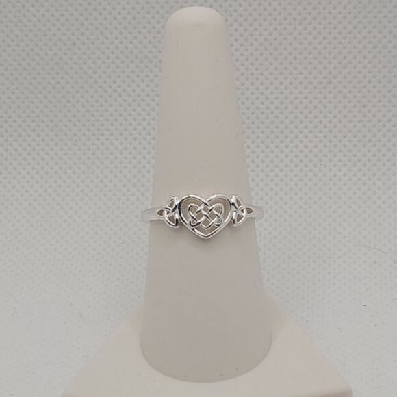 Sterling Silver Celtic Knot Heart Ring Size 7 (NWOT) - Picture 2 of 4